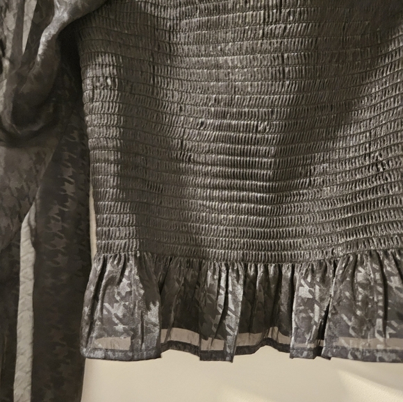 Wayf Black Ruffled Puff Sleeve Blouse - Picture 4 of 5